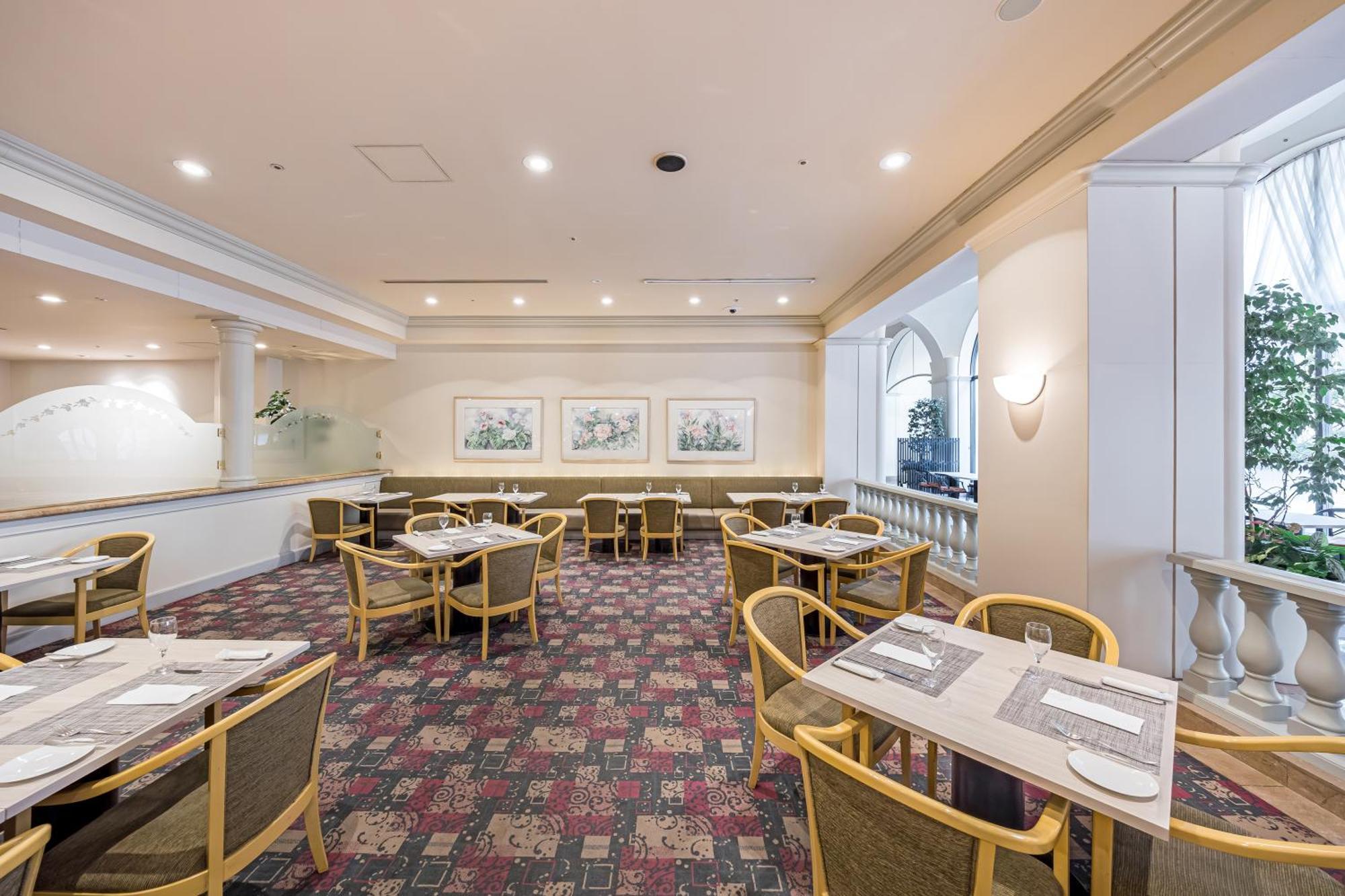 Hotel Okura Tokyo Bay Urayasu Zewnętrze zdjęcie The restaurant