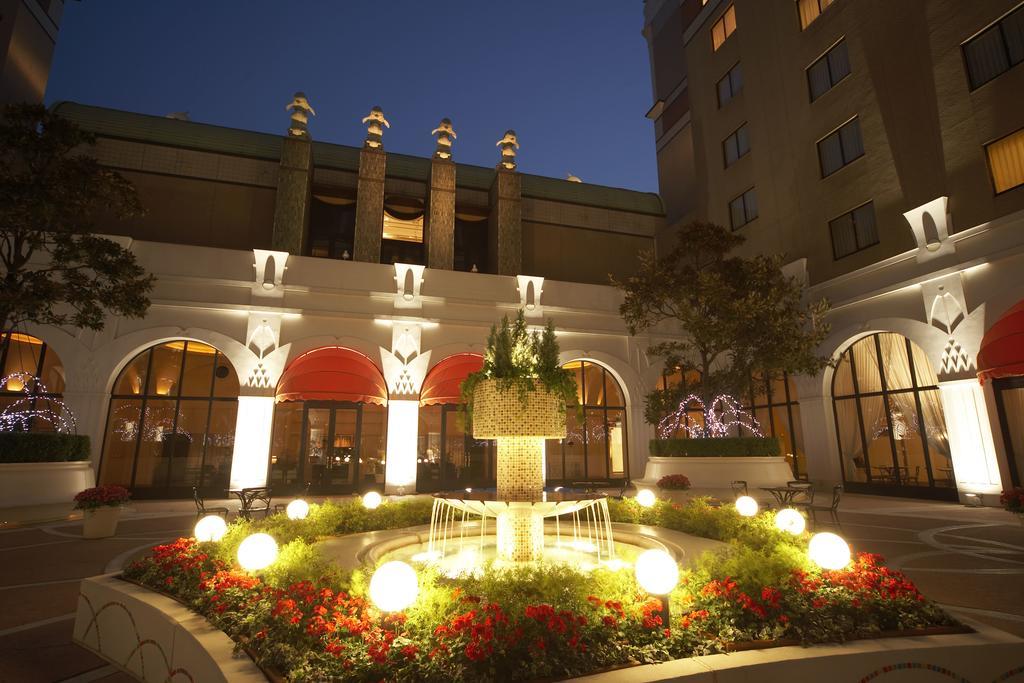 Hotel Okura Tokyo Bay Urayasu Zewnętrze zdjęcie Fountain at the hotel