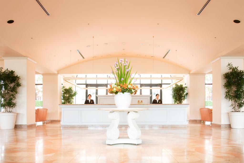 Hotel Okura Tokyo Bay Urayasu Zewnętrze zdjęcie Lobby